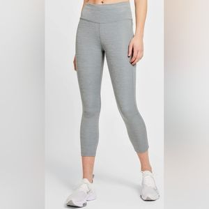 NWT Nike Epic Fast Tight Fit Running Leggings - Crop Length - MId-Rise - Grey 1X